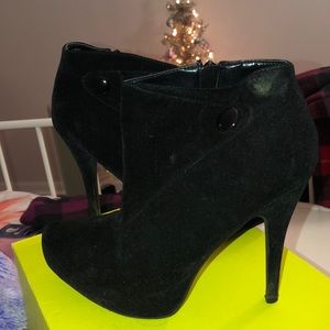 Black velvet heeled booties